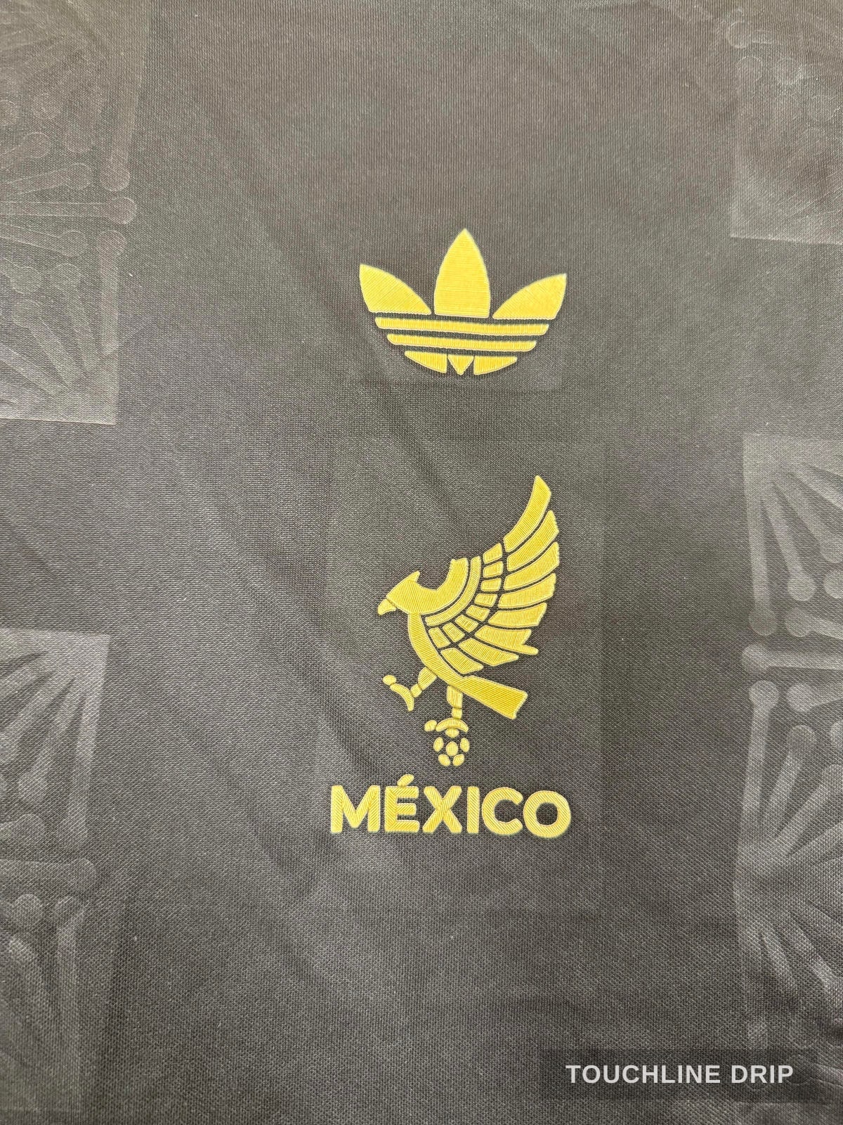 sleeve product image of Adidas Mexico Gold Long Sleeve Jersey