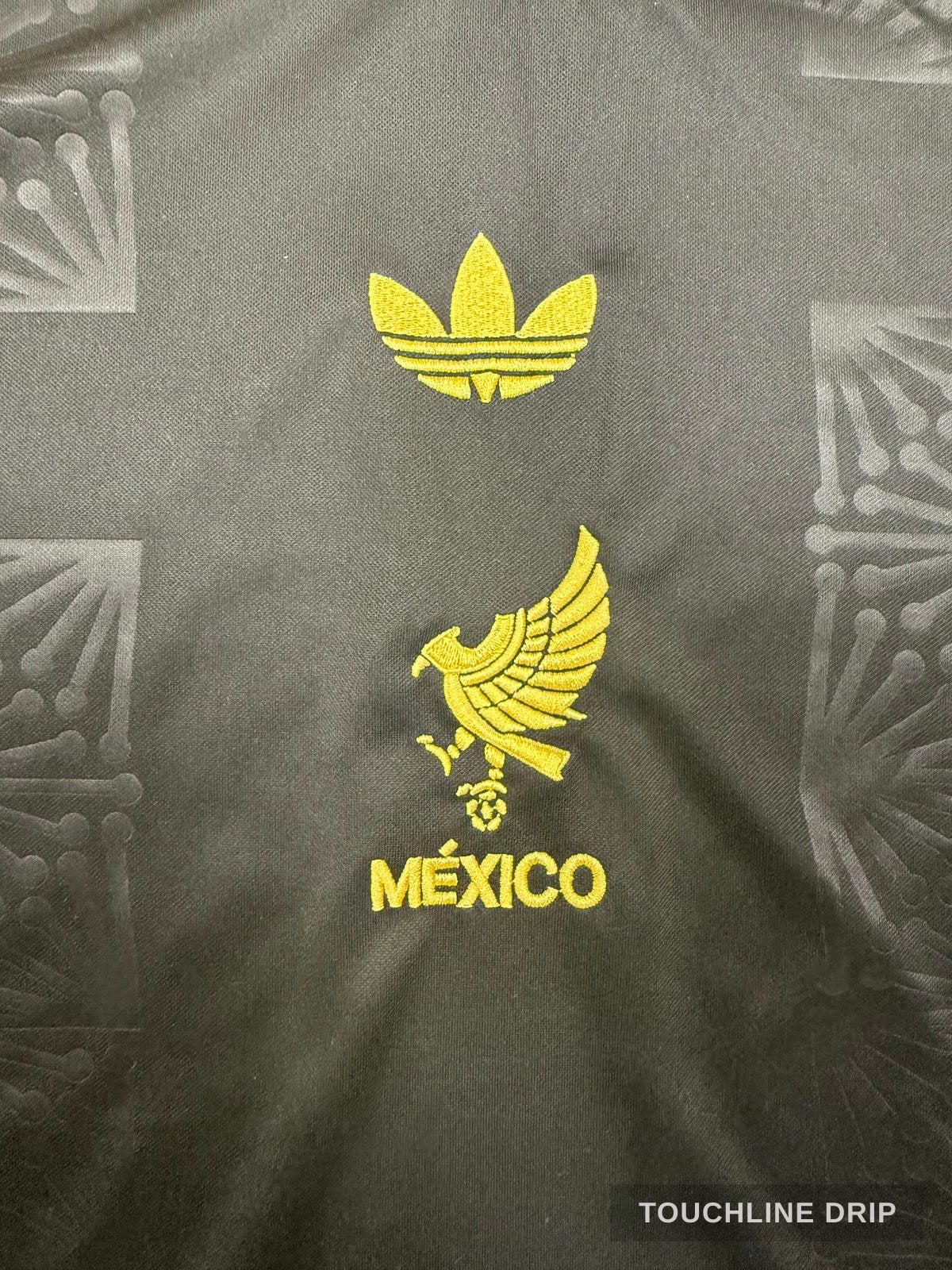 patch closeup product image of Adidas Mexico Anniversary Jersey - Black/gold - Limited Edition