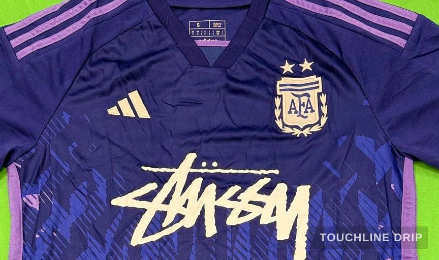 logo closeup detail image of Argentina x Stussy 2022 Away Jersey