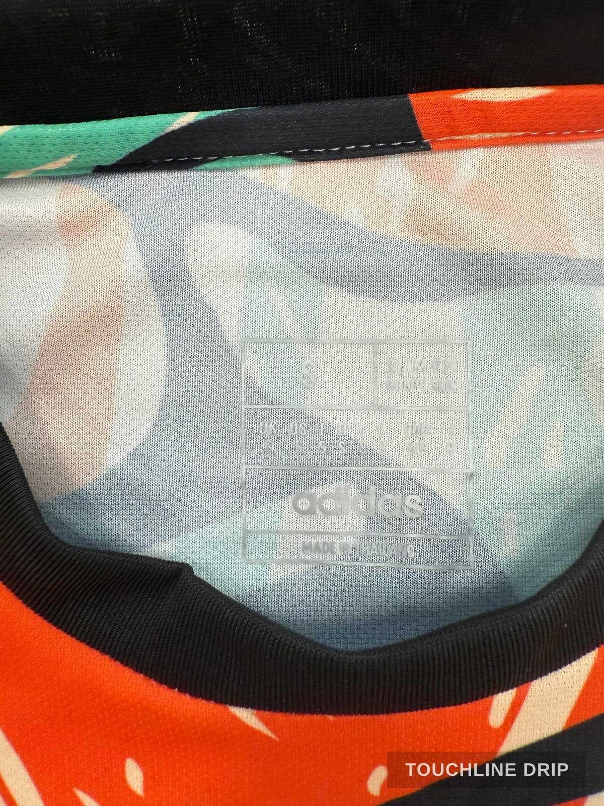 logo closeup product image of Arsenal 24/25 Pre Match Shirt