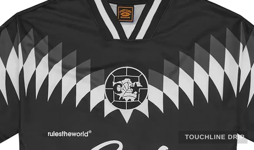 logo closeup detail image of Corteiz Club RTW Football Jersey Black