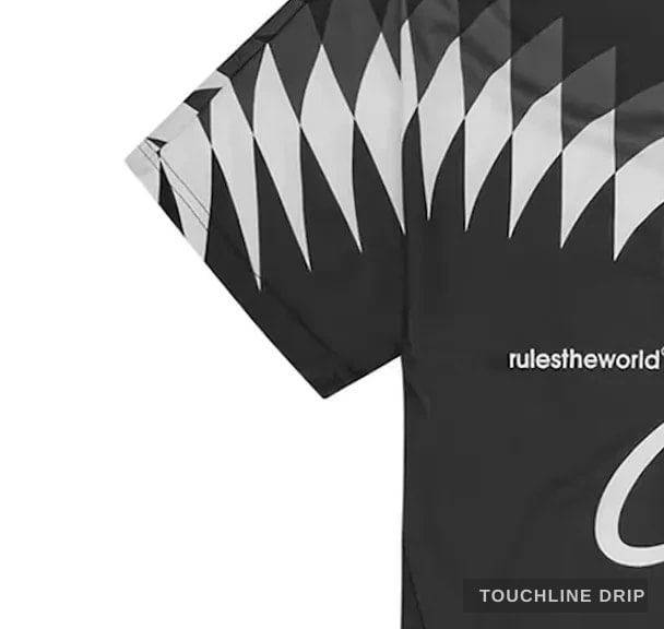 sleeve detail image of Corteiz Club RTW Football Jersey Black