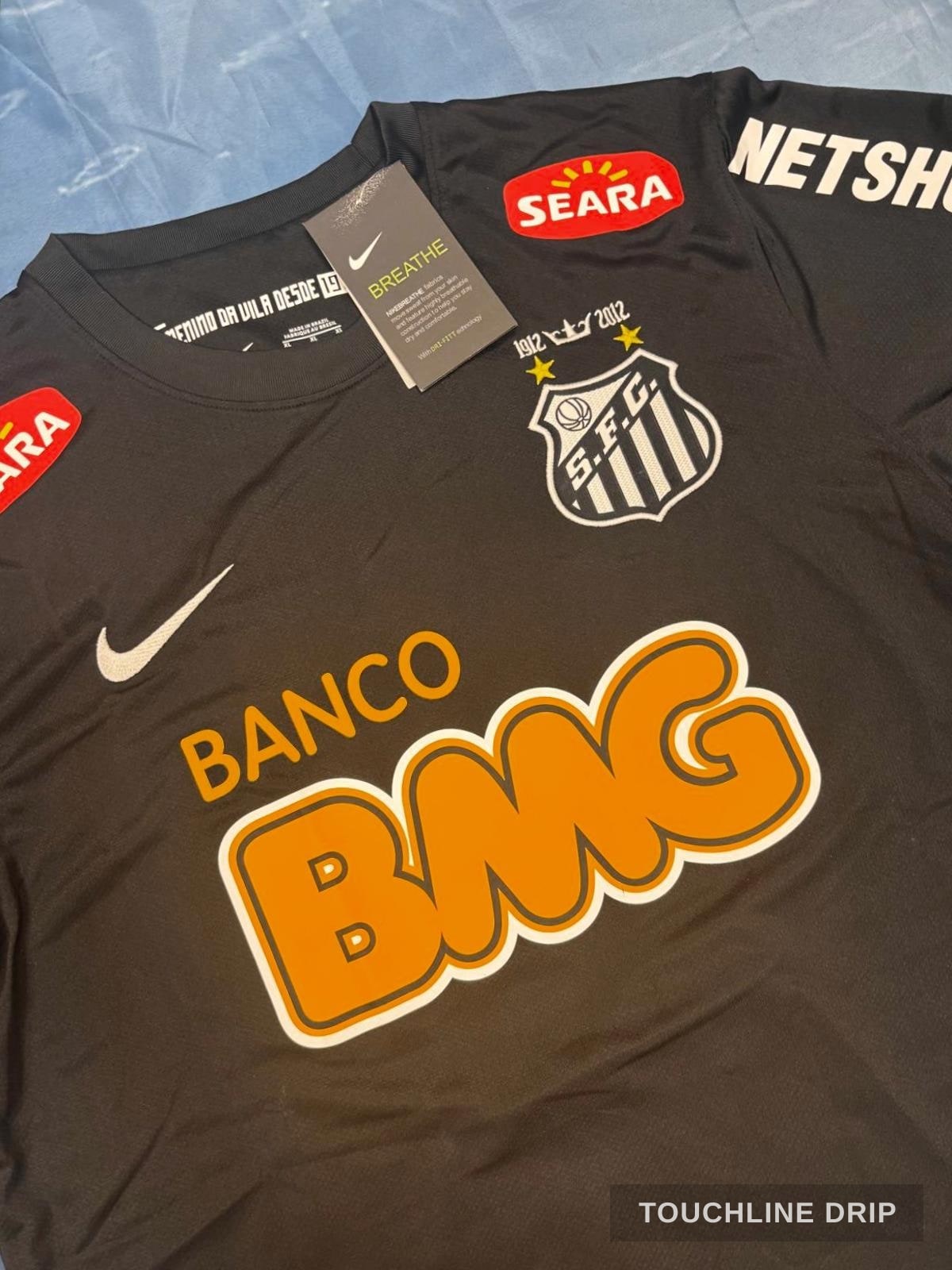 badge closeup product image of Santos 2012/13 Black Neymar Jr #11 Jersey