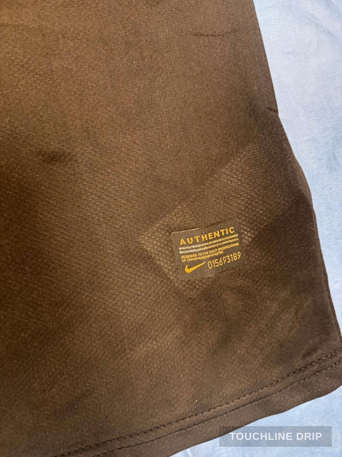 patch closeup product image of Santos 2012/13 Black Neymar Jr #11 Jersey