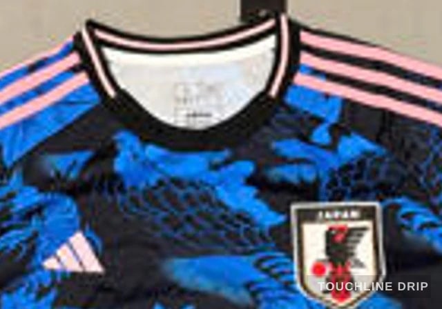 collar detail image of Stussy x Japan Mystic Blue-pink Dragon Jersey